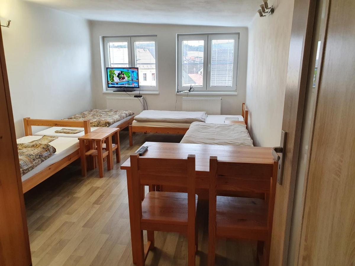 Apartman Plasy Exterior photo